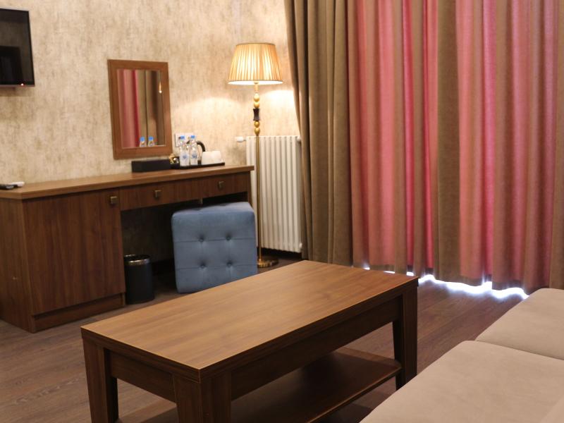 Macara Sheki City Hotel