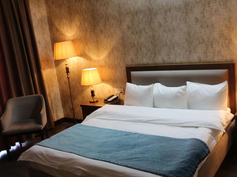Macara Sheki City Hotel
