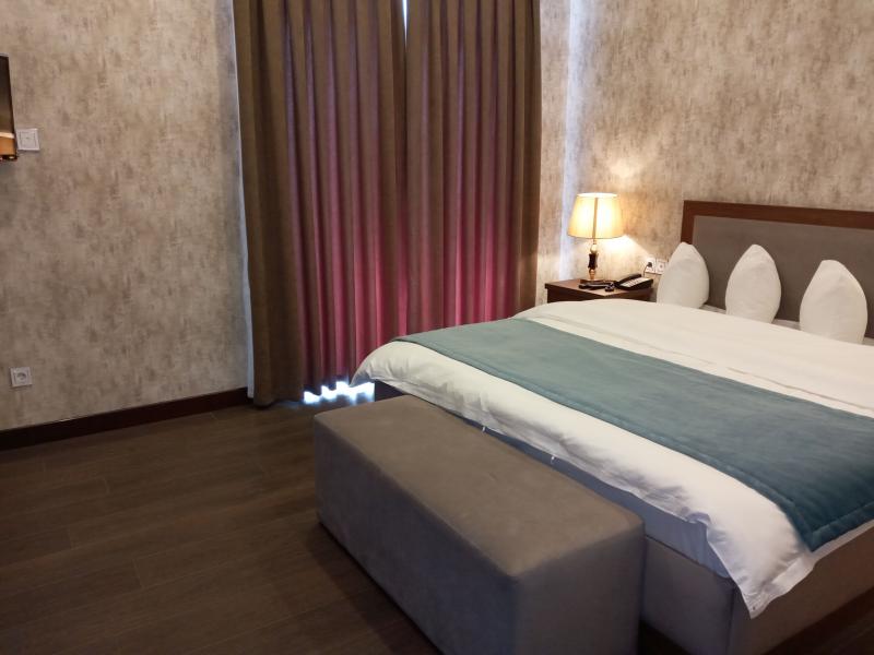 Macara Sheki City Hotel