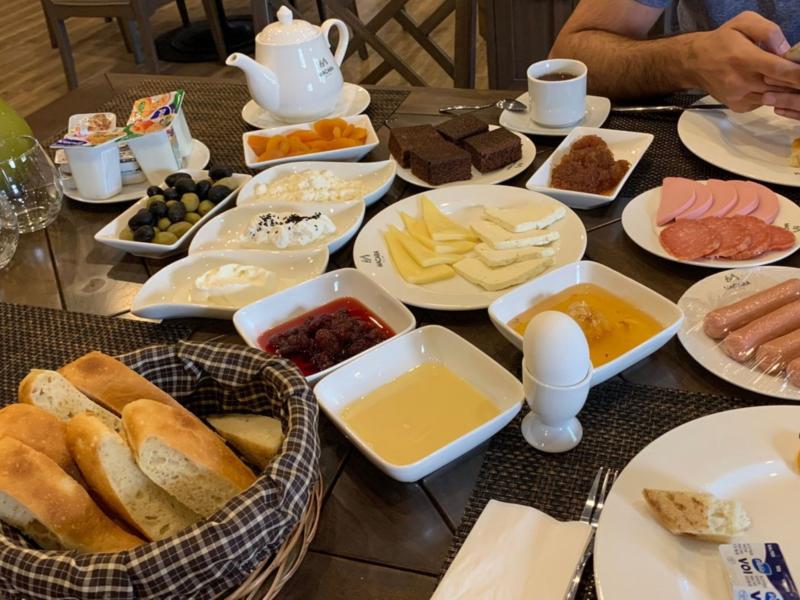 Macara Sheki City Hotel