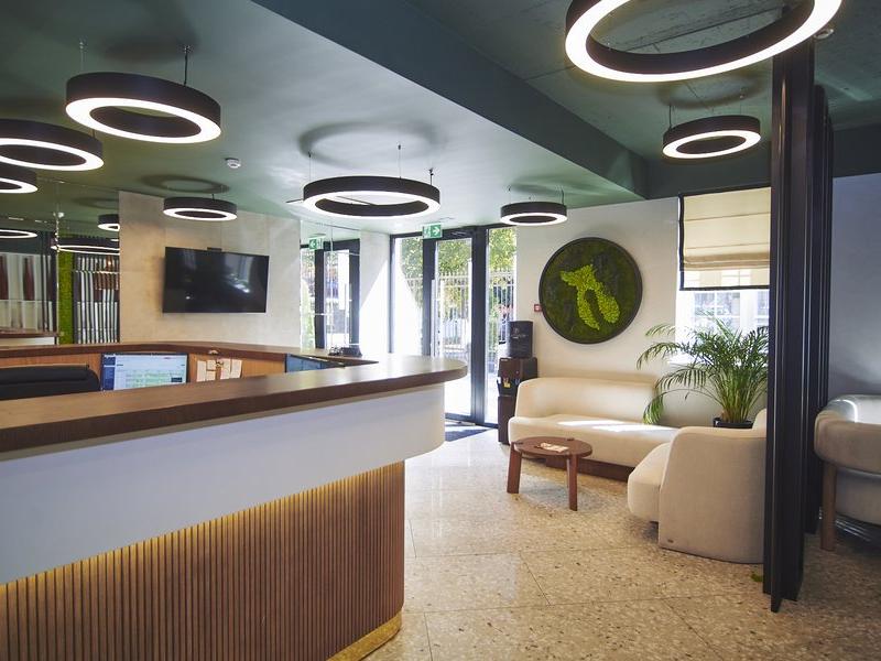 Platinum Hotel