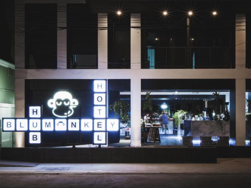Blu Monkey Hub & Hotel