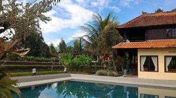Atres Villa