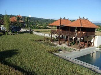Atres Villa
