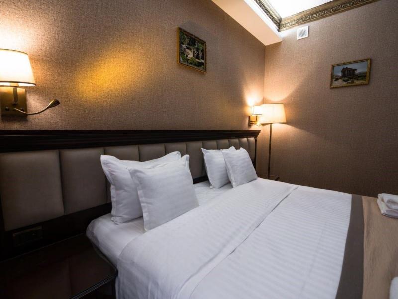 Konyak Hotel