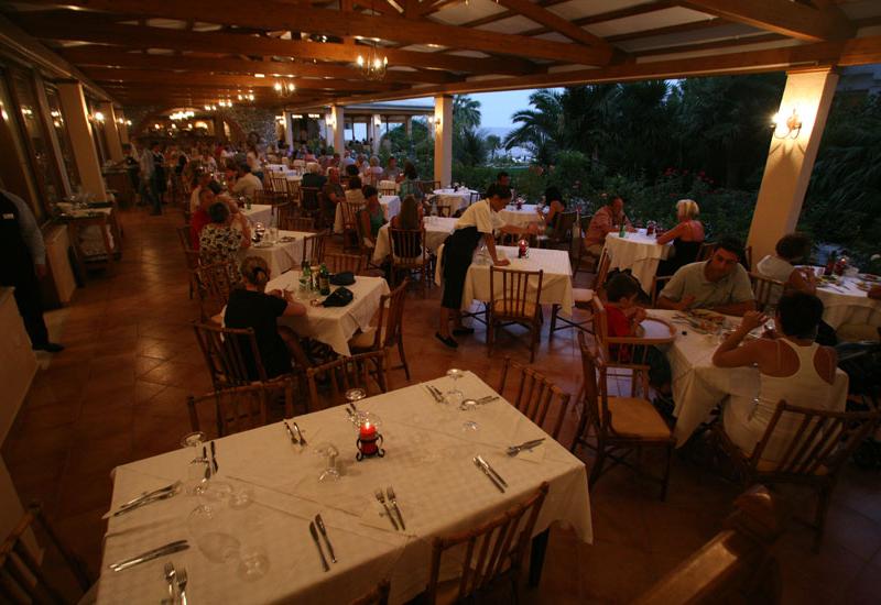 Esperides Beach