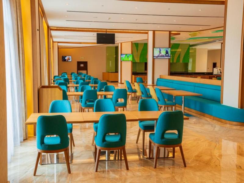 Tulip Inn Majan Hotel