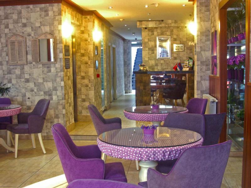 East Suite Hotel