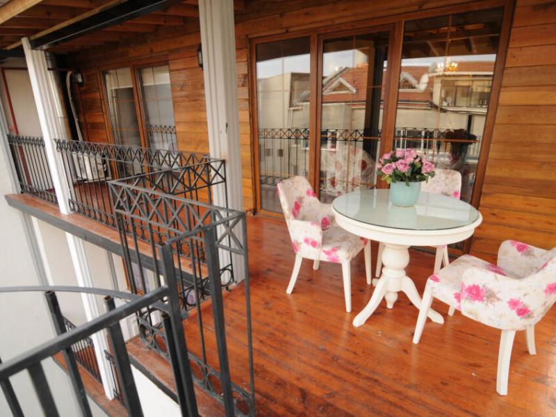 East Suite Hotel
