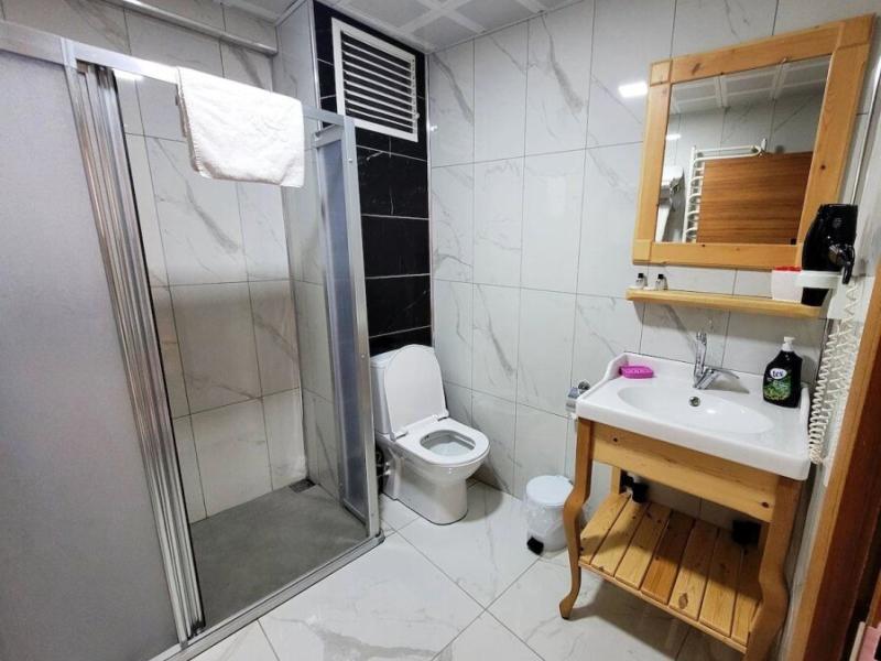 Saruhan Hotel