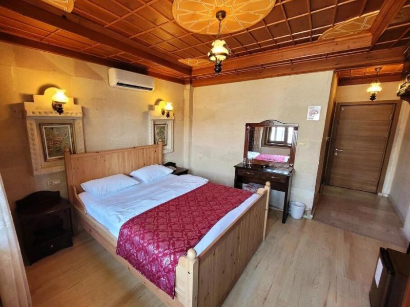 Saruhan Hotel