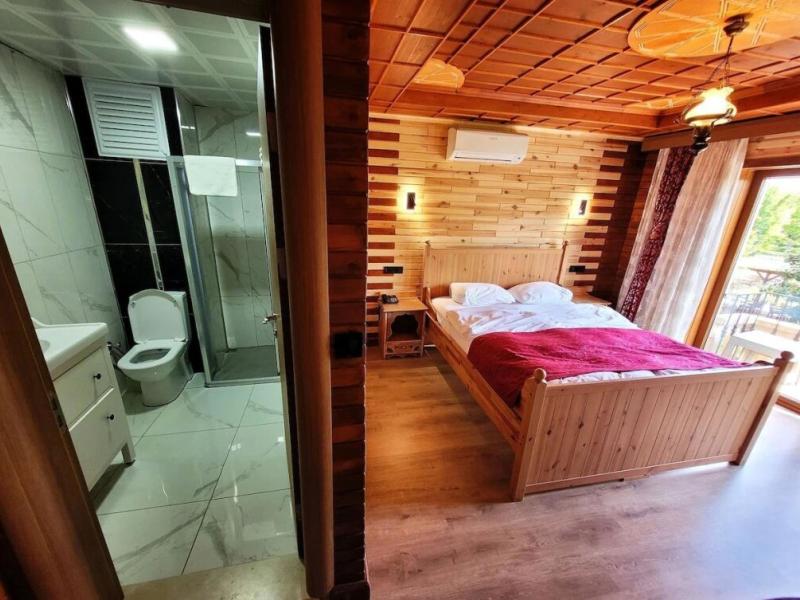 Saruhan Hotel
