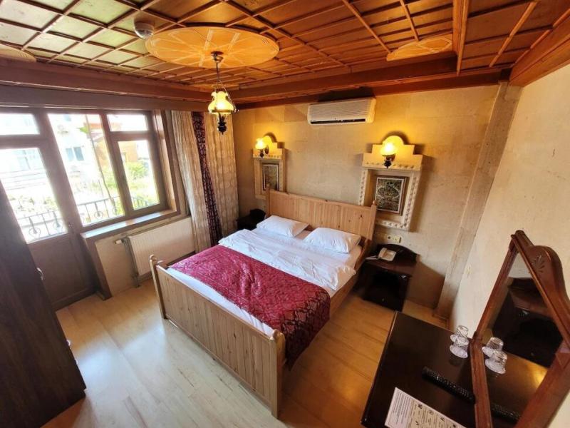 Saruhan Hotel
