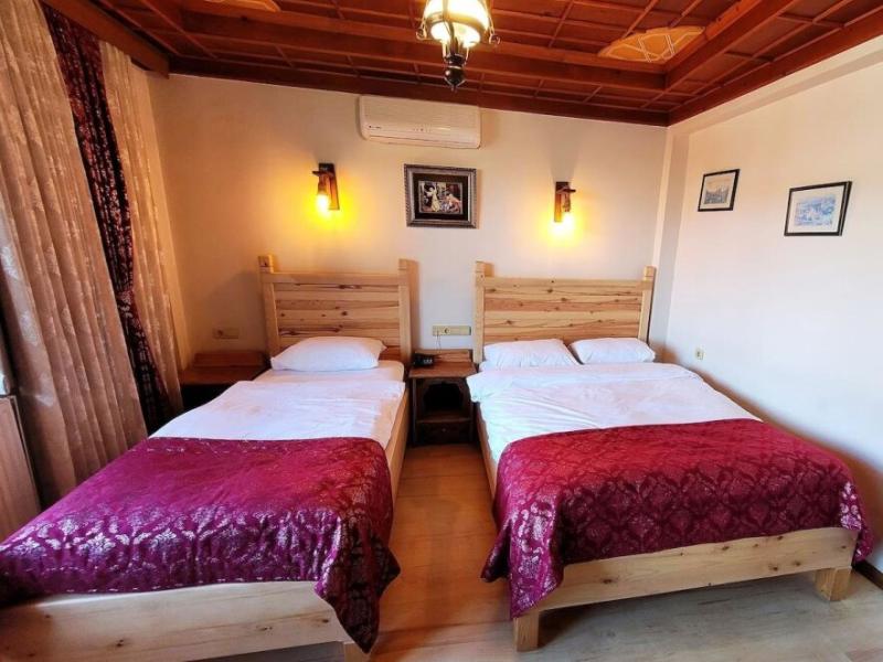 Saruhan Hotel
