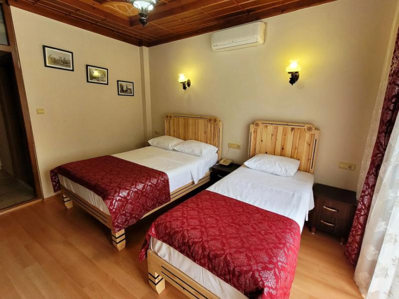 Saruhan Hotel