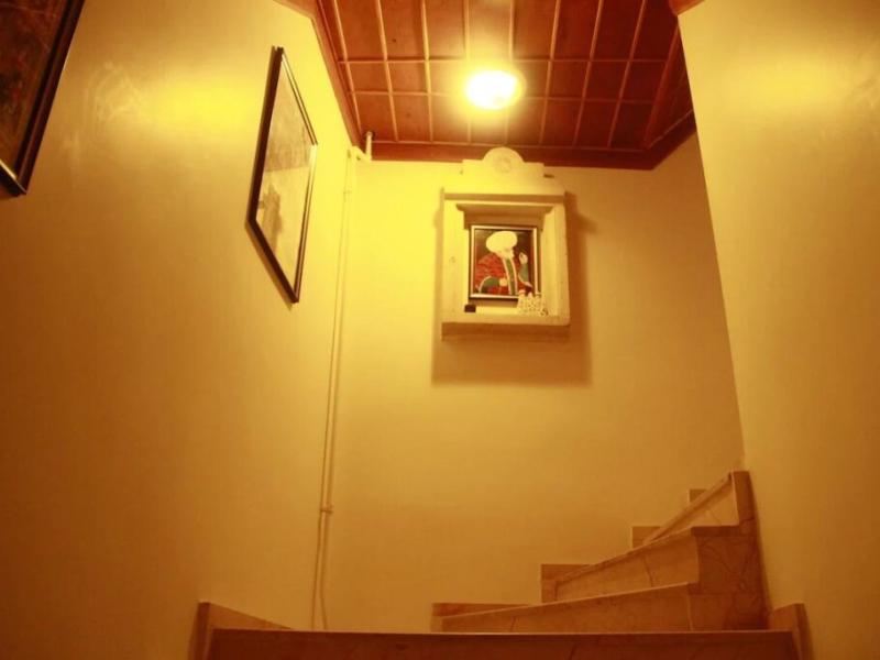 Saruhan Hotel