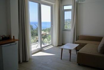 Hideaway Hotel