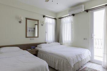 Hideaway Hotel