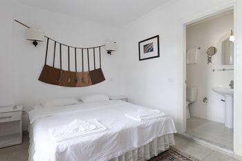 Hideaway Hotel
