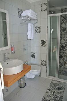 Hideaway Hotel