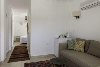 Hideaway Hotel