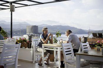 Hideaway Hotel