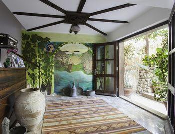 Hideaway Hotel