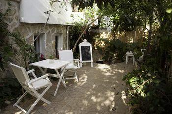 Hideaway Hotel