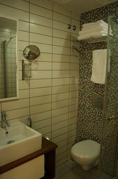 Hideaway Hotel