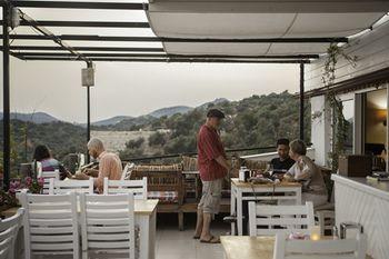 Hideaway Hotel