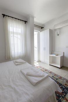 Hideaway Hotel
