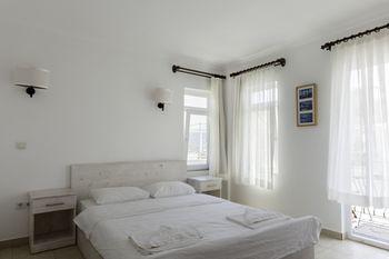 Hideaway Hotel