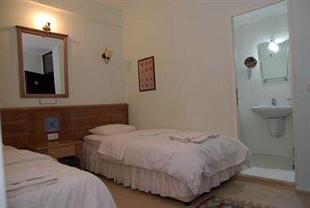 Hideaway Hotel
