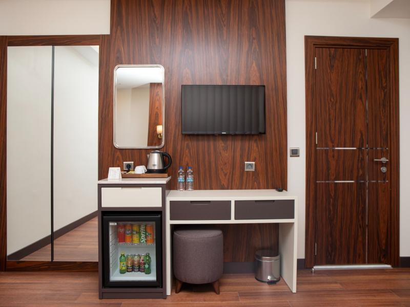 Shining Star Hotel