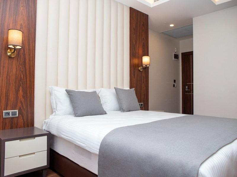 Shining Star Hotel