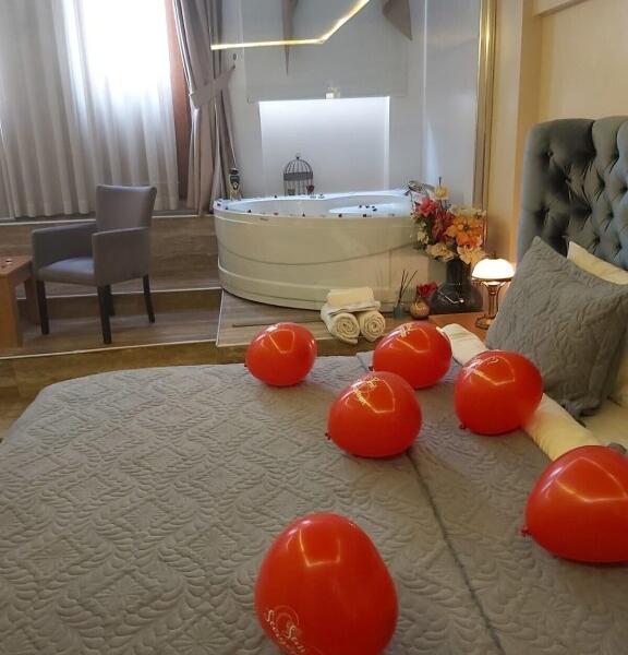 Aiza Suites