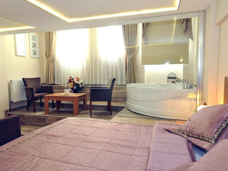 Aiza Suites