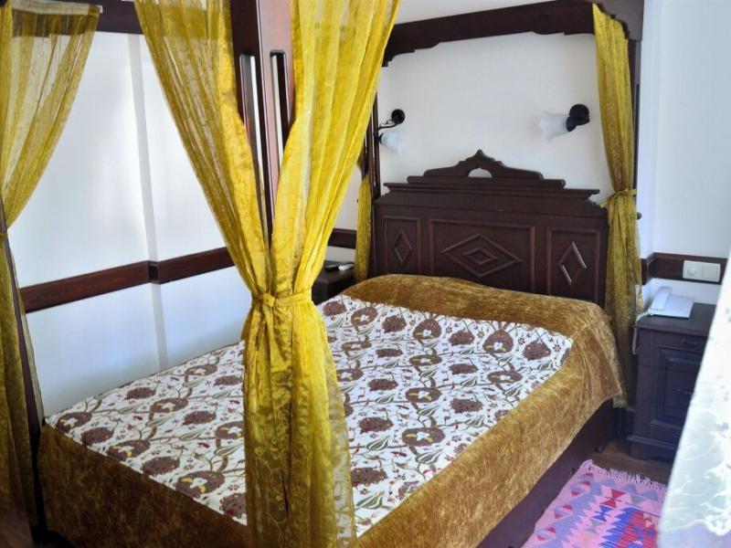 Alp Guesthouse