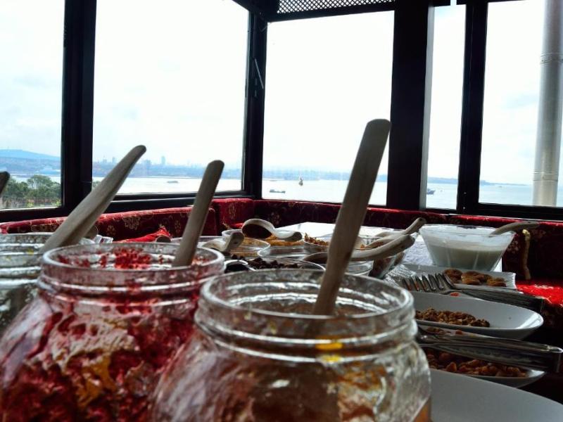 Alp Guesthouse