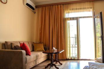 RIS Central Apartments Yerevan
