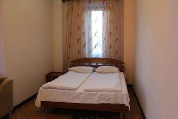RIS Central Apartments Yerevan