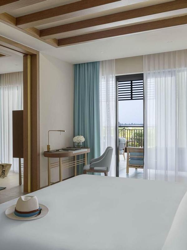 Jumeirah Gulf of Bahrain Resort & Spa