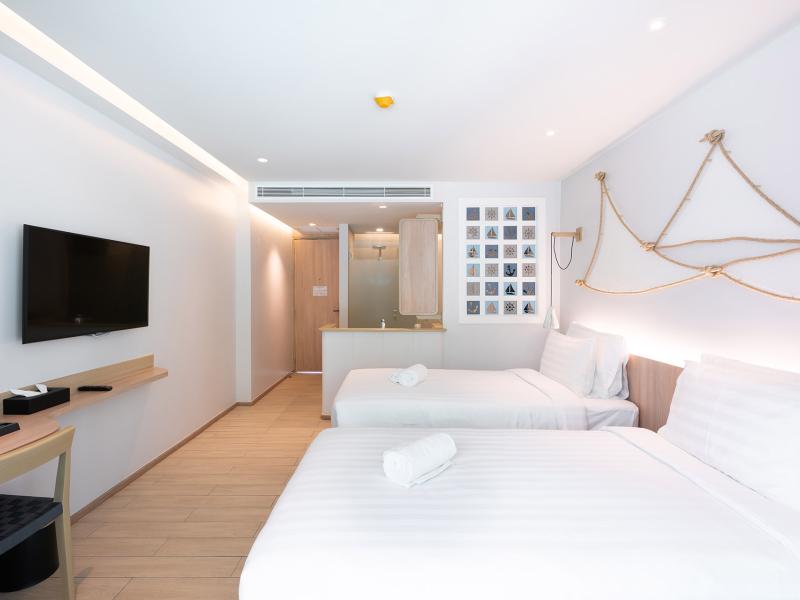 Panwaburi Beachfront Resort