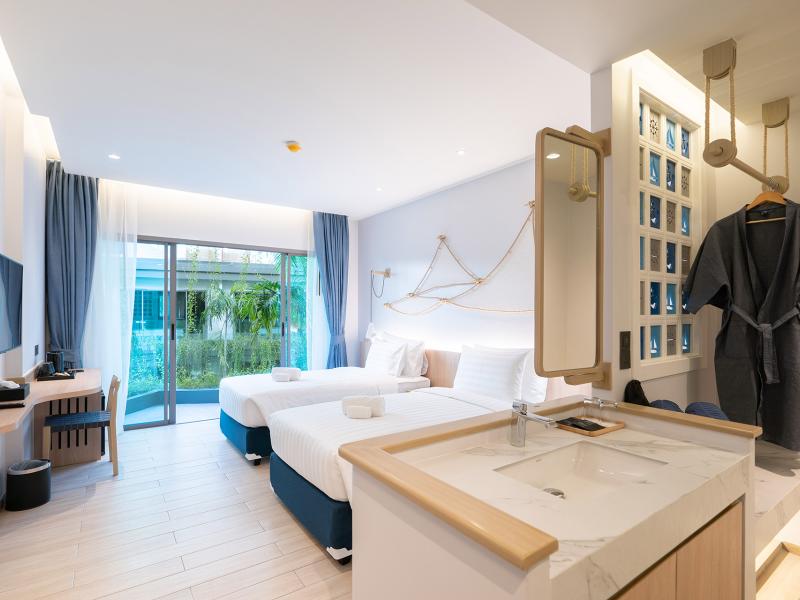 Panwaburi Beachfront Resort