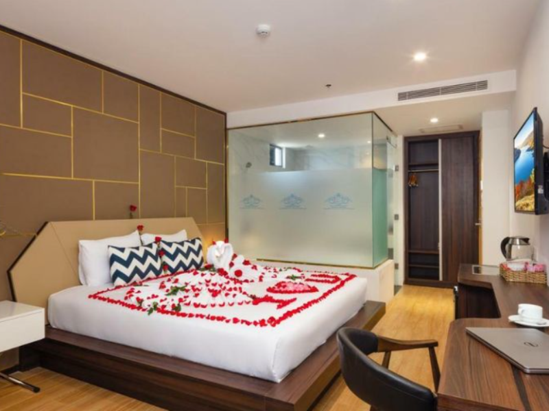 Crown Hotel Nha Trang