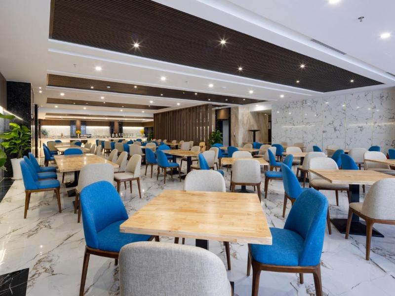 Miracle Luxury Hotel