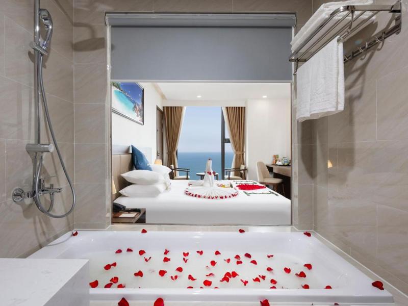 Miracle Luxury Hotel