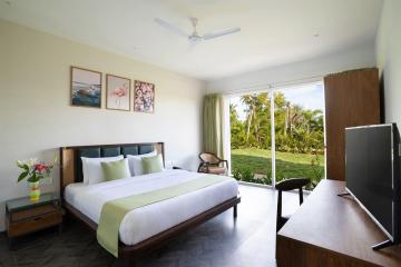 Отель Sibaya Beach Resort (Morjim) Индия, Морджим, фото 1