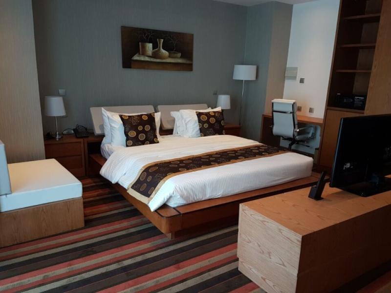 Al Mansour Plaza Hotel