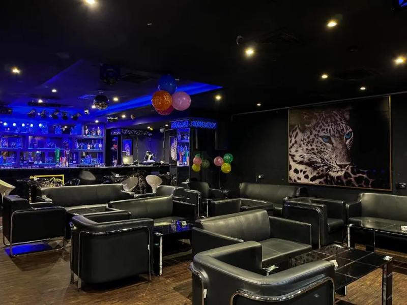 Al Mansour Plaza Hotel